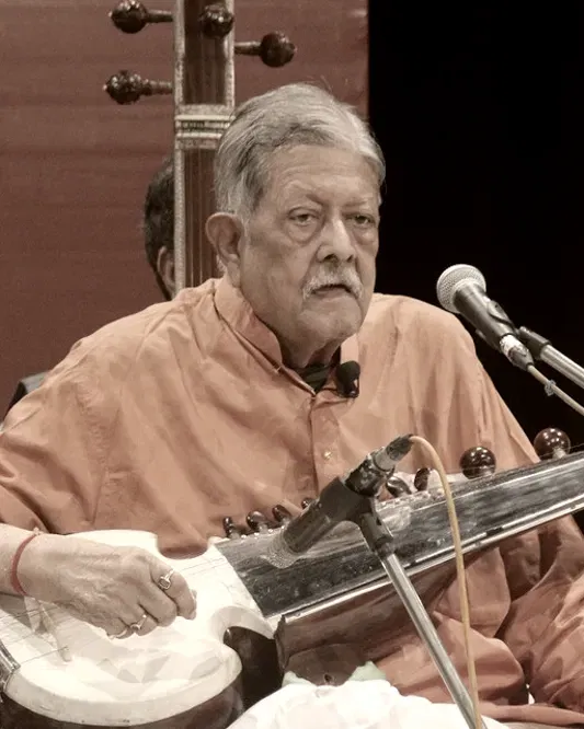 Pandit Buddhadev Das Gupta, Sarod artist of the Senia-Shahjahanpur gharana, Hindustani classical musician