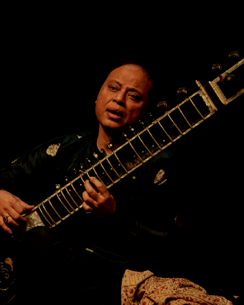 Ustad Nishat Khan, Sitar artist of the Etawah gharana, Hindustani classical musician