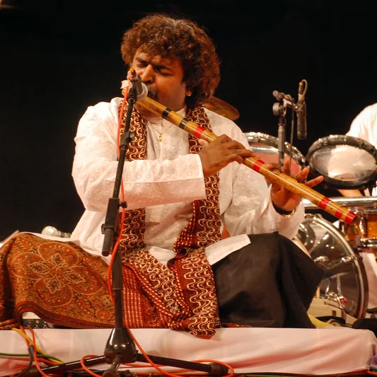 Pandit Pravin Godkhindi, Bansuri artist of the Godkhindi gharana, Hindustani classical musician