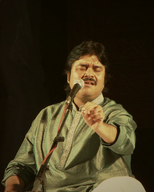 Shounak Abhisheki, Vocal artist of the Jaipur-Atrauli gharana, Hindustani classical musician